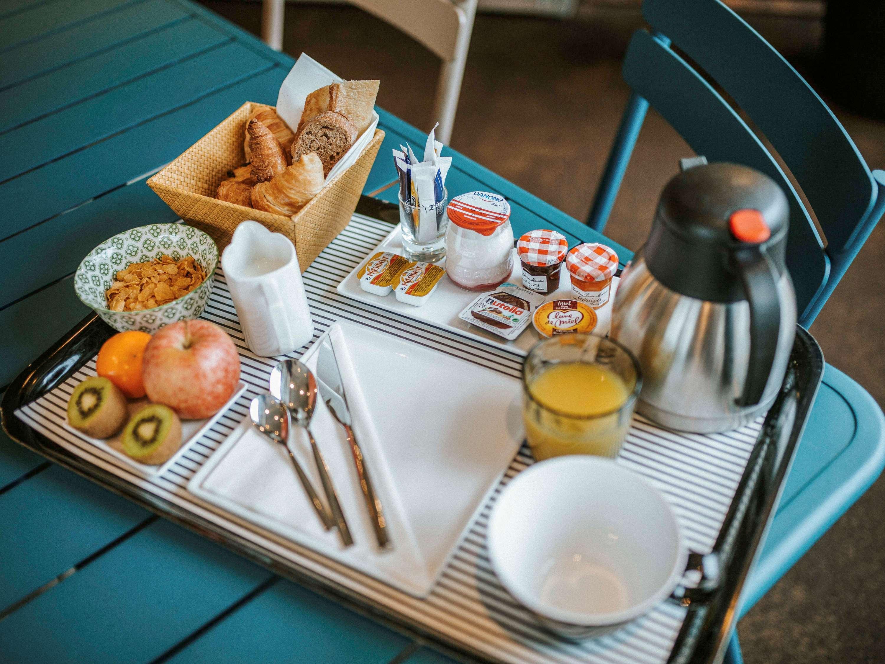 B&B Hotel Lyon Nord 4 Etoiles 达迪利 外观 照片
