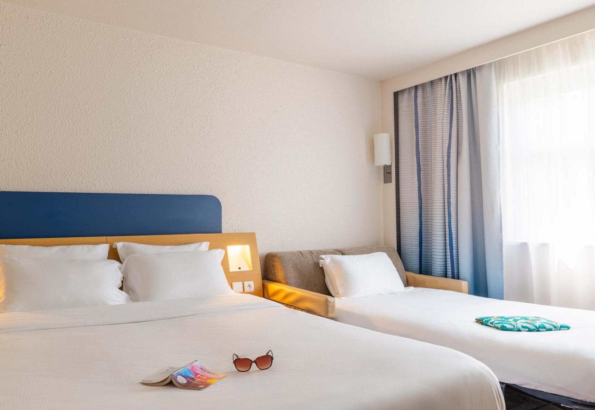 B&B Hotel Lyon Nord 4 Etoiles 达迪利 客房 照片